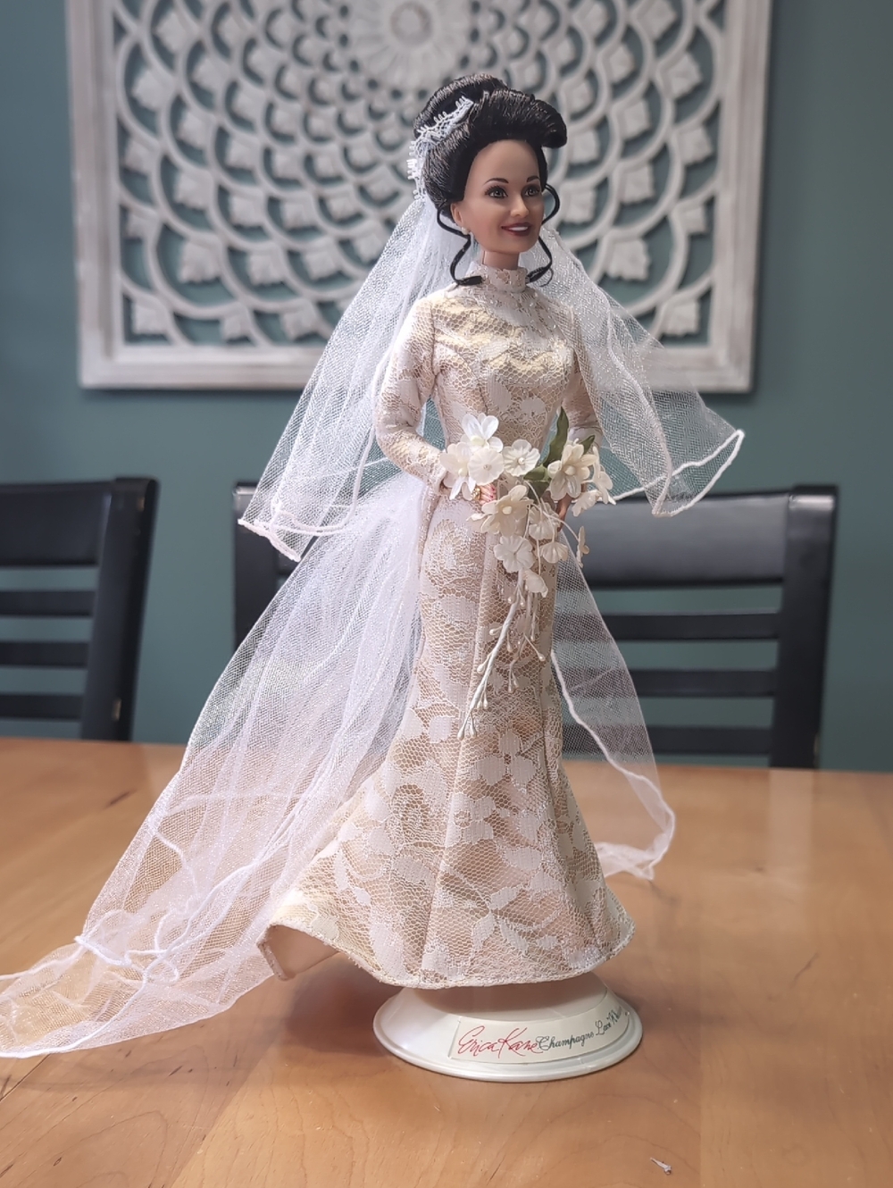 Erica Cane Champagne Lace Wedding - Picture 4 of 9